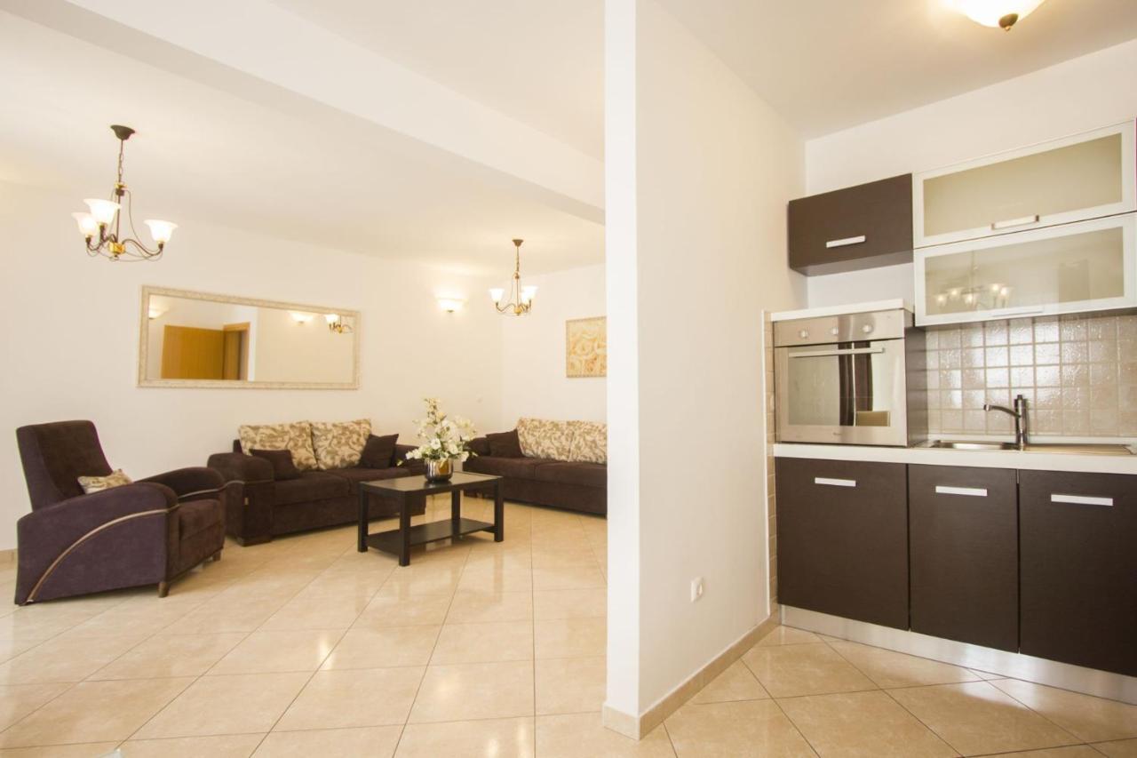 Apartments Paradise Trogir Exterior photo