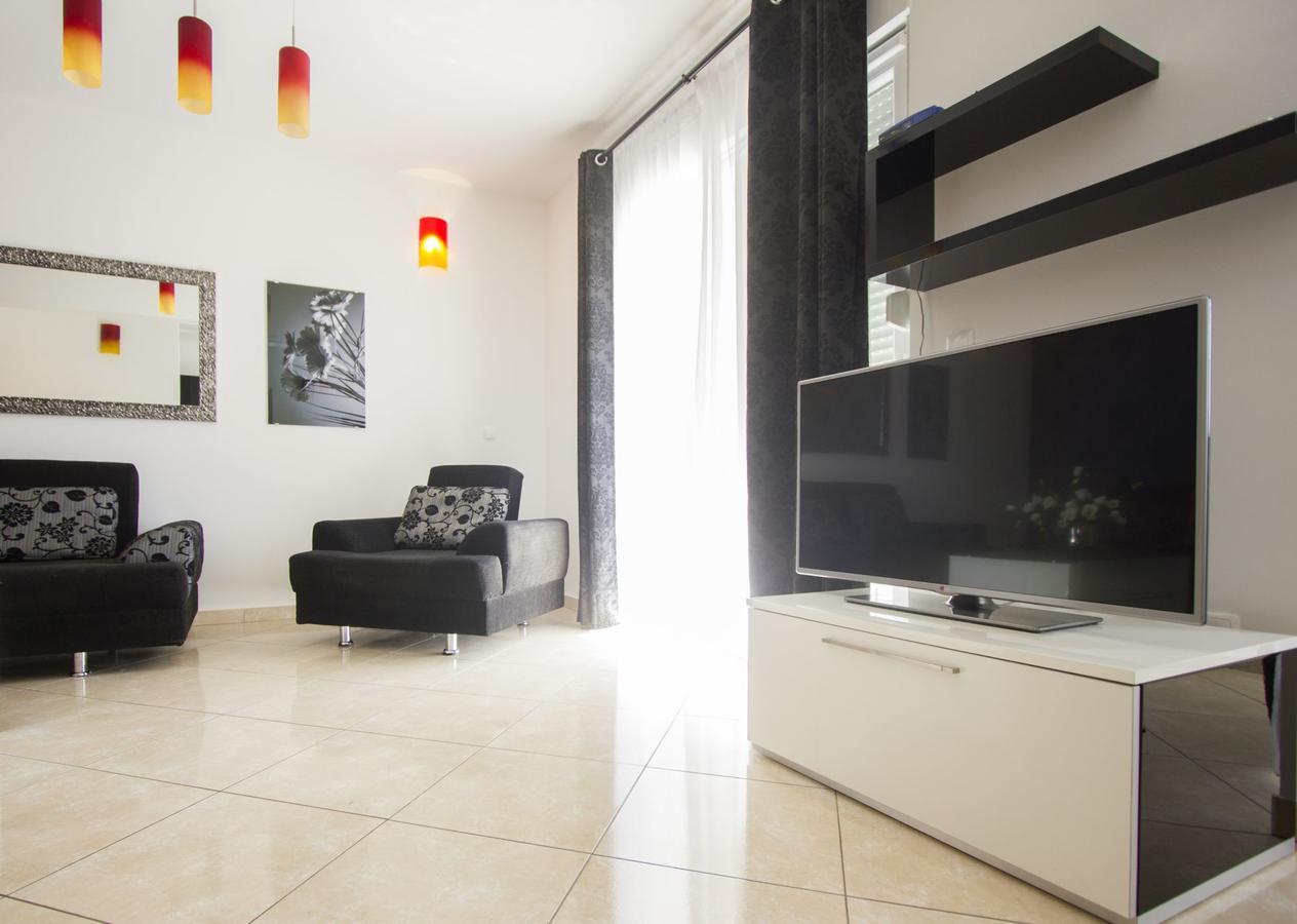 Apartments Paradise Trogir Exterior photo