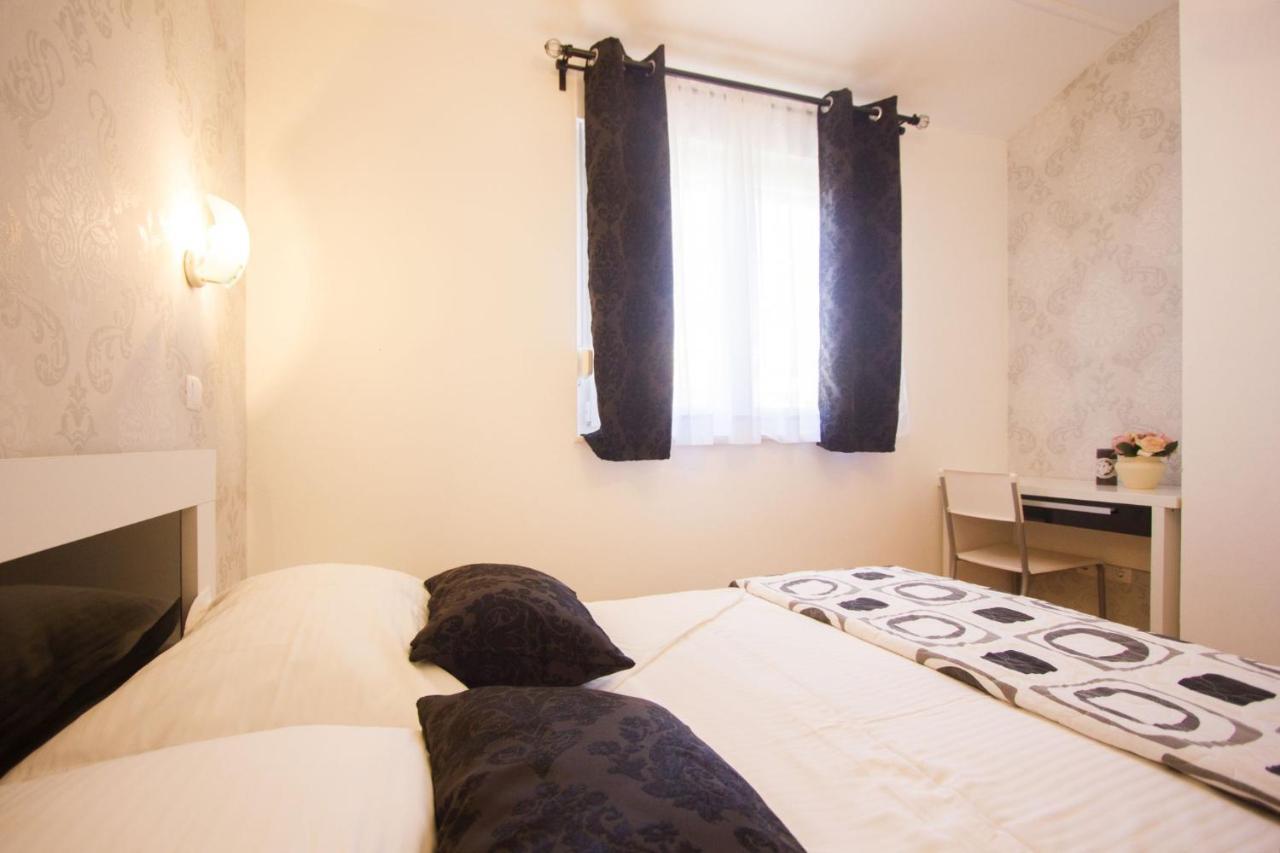 Apartments Paradise Trogir Exterior photo